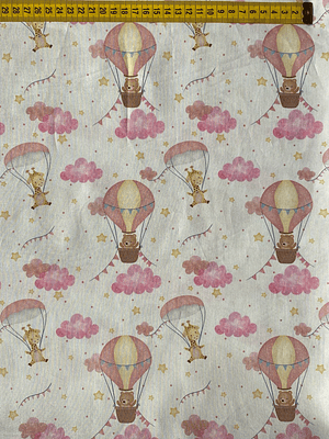 Tecido De Animais Com Nuvens 