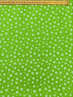 Feltro Verde Alface Com Flores