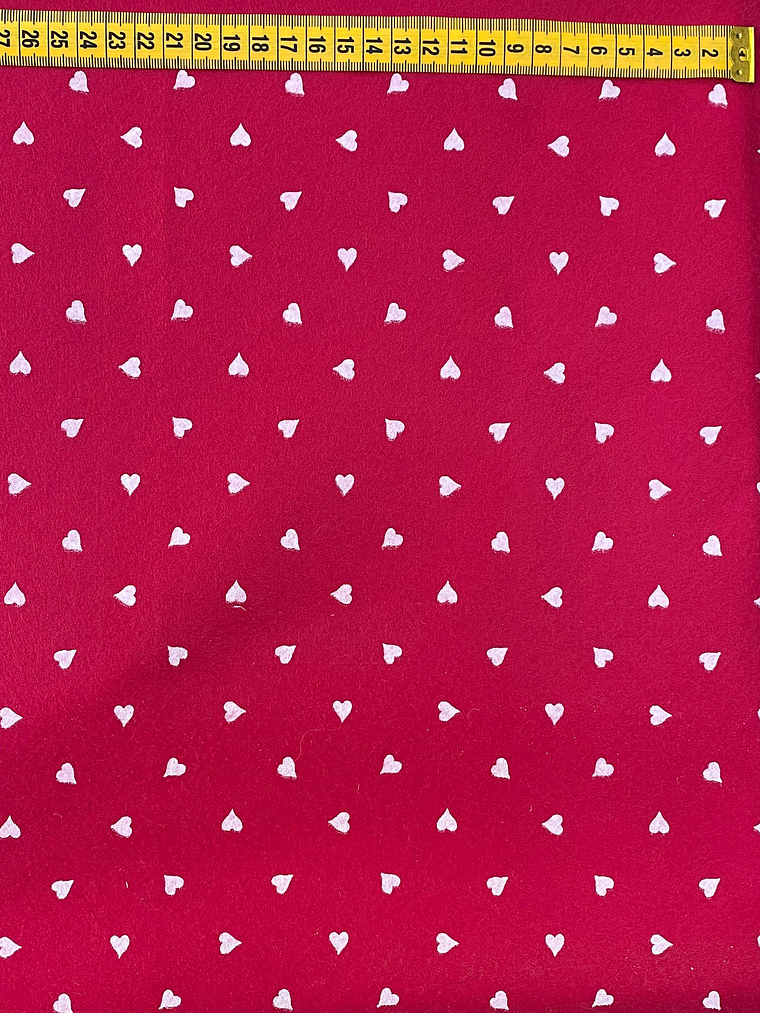 Feltro Fúcsia Com Corações  1