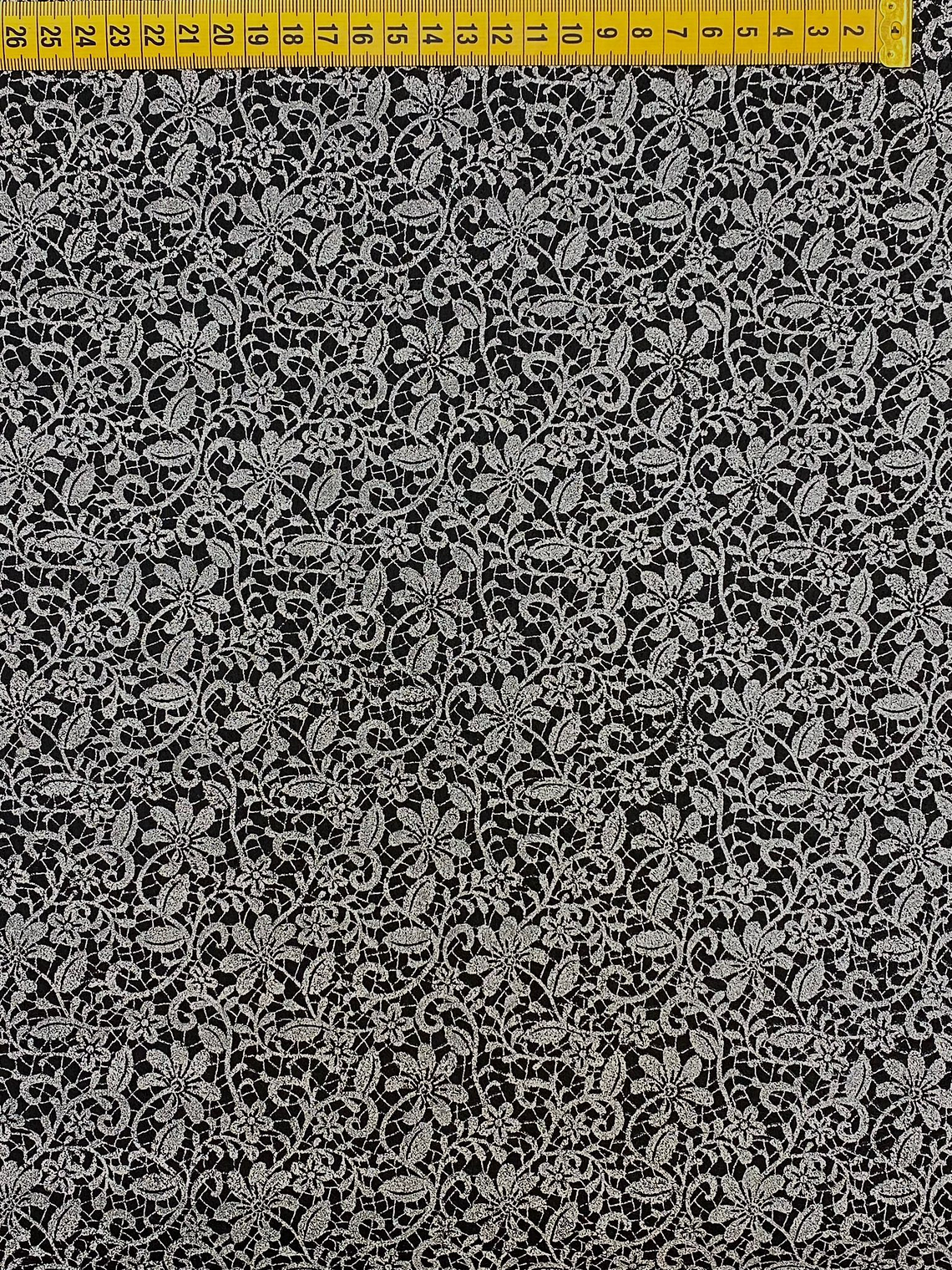 Feltro Preto Com Renda  1