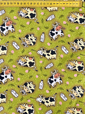Tecido Verde Com Vaquinhas 