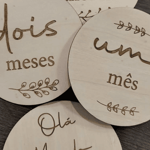 Placas de nascimento com ramagens