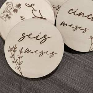 Placas de nascimento com florzinhas 