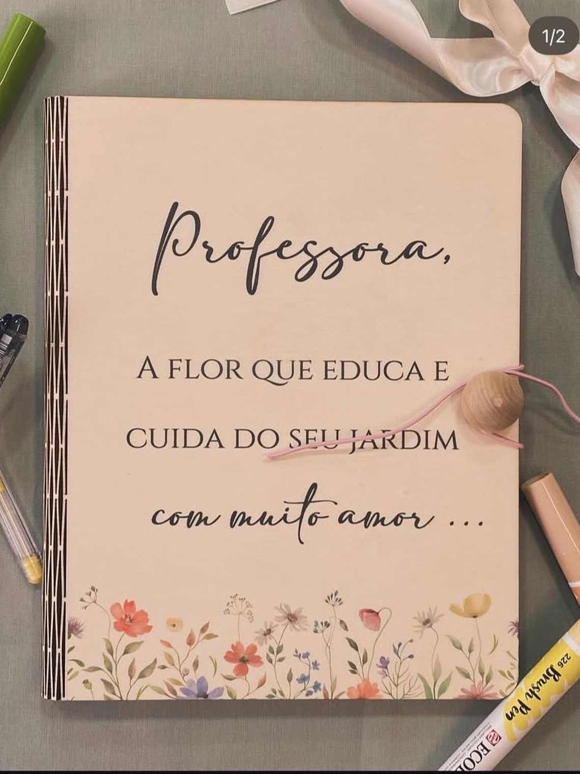 Capa de caderno personalizado com florzinhas  1