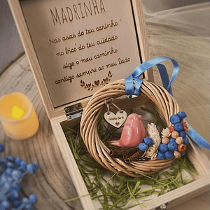 Caixa personalizada com passarinho