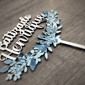 Topo de bolo batizado com ramagens