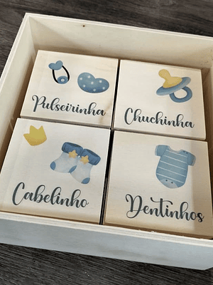 Caixa personalizada para bebé com caixinhas dentro