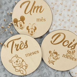Placas de nascimento com bonecos da disney