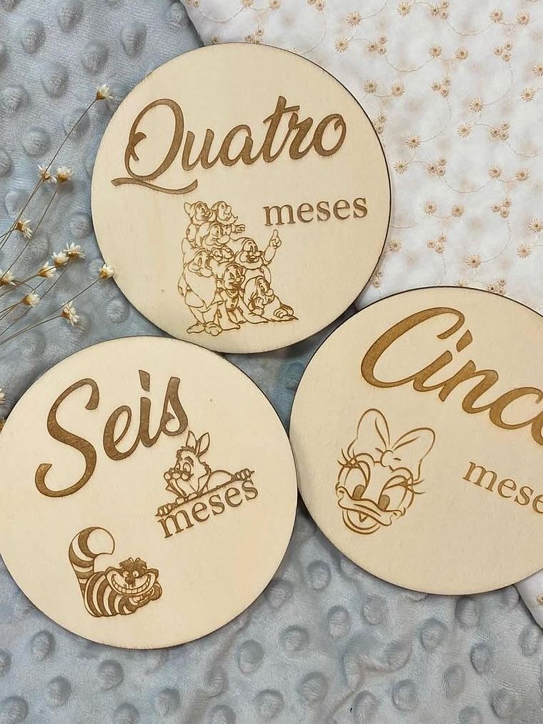 Placas de nascimento com bonecos da disney 3