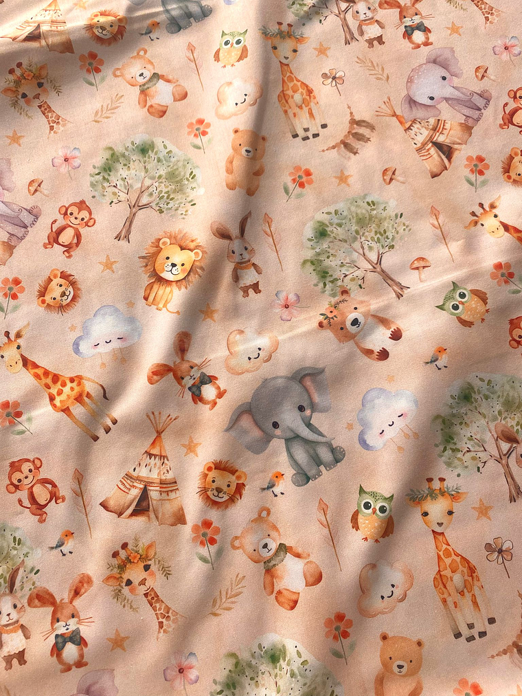 Tecido com animais da selva  1