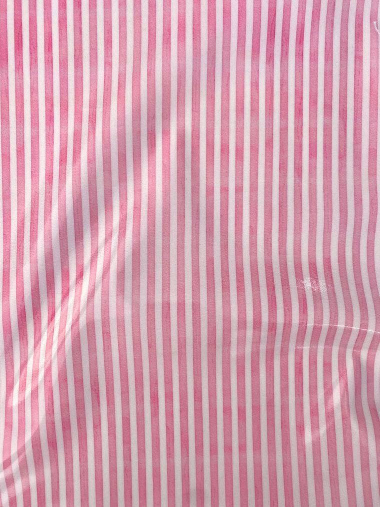Tecido plastificado com riscas brancas e rosas 1