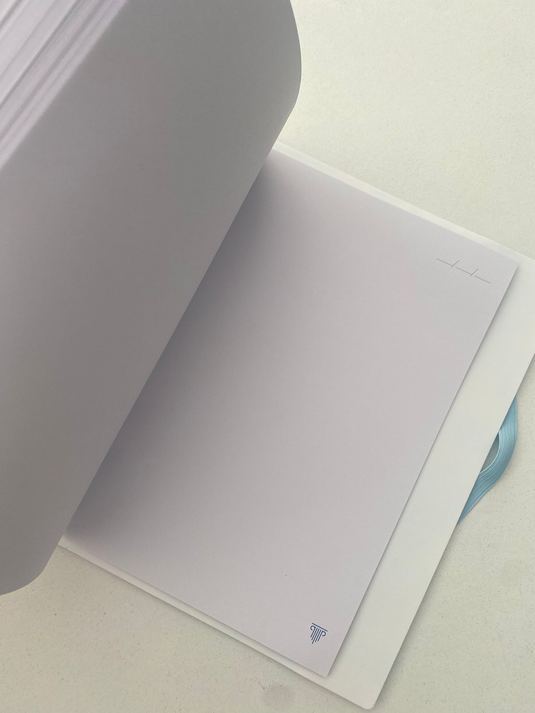 Caderno Inteligente A5- Galáxia com estrelinhas prateadas 5