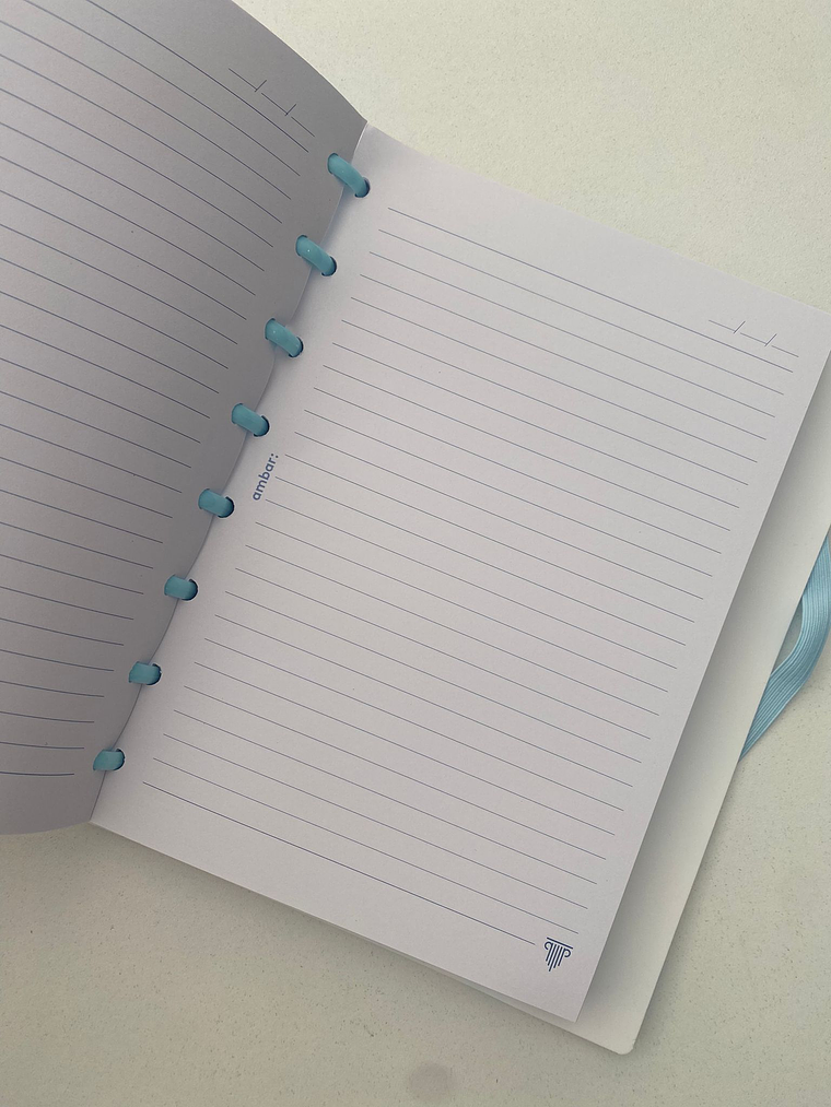 Caderno Inteligente A5- Fundo Rosa E Azul Com Corações Brancos Com Brilhantes  5