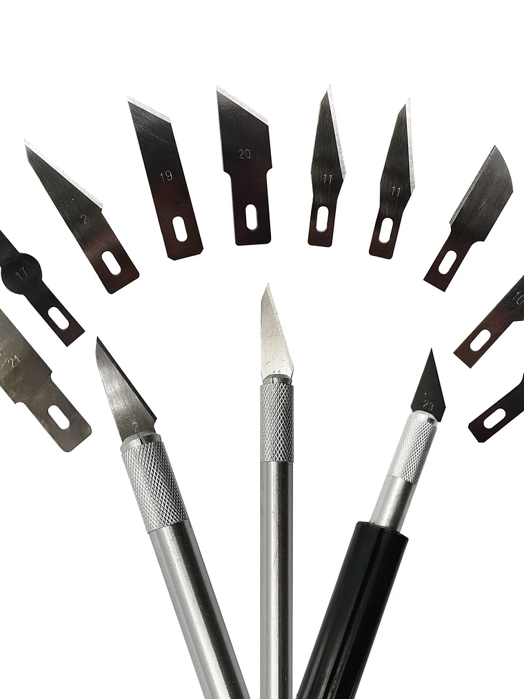 Set Bisturi com lâminas  1