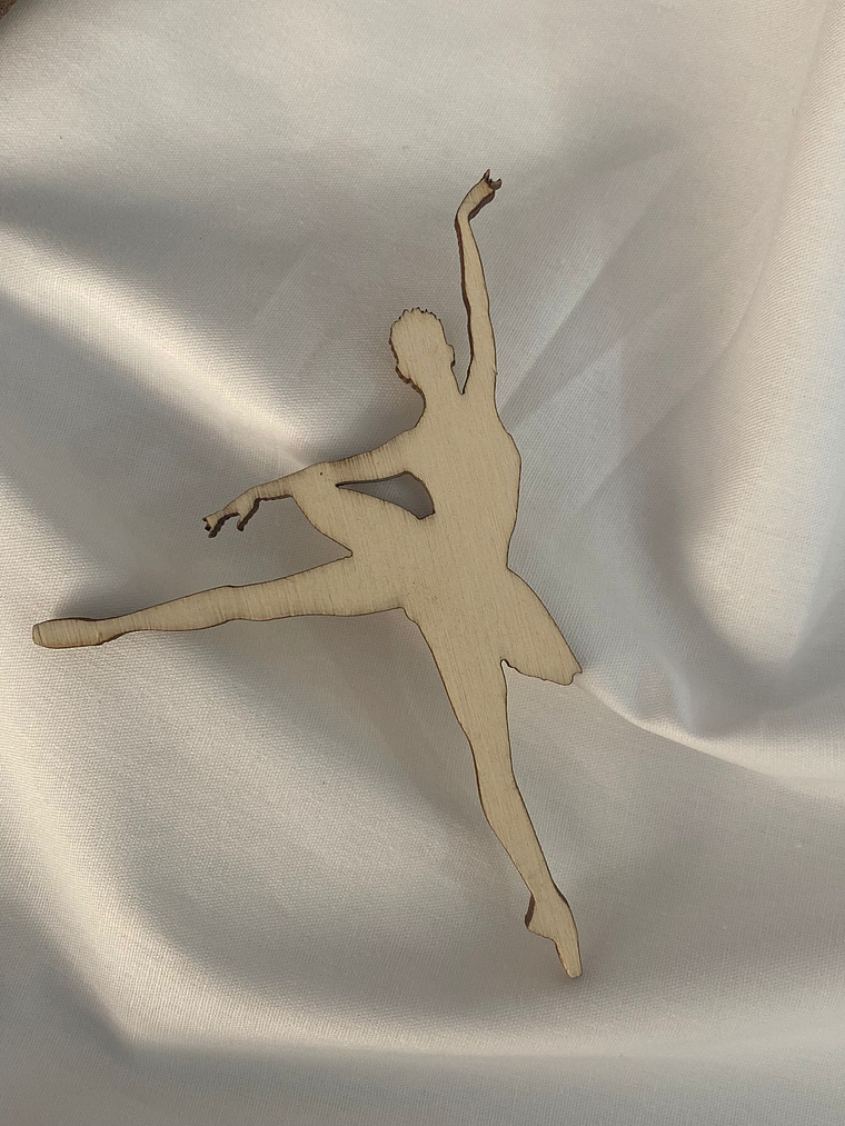 Bailarina em choupo  1