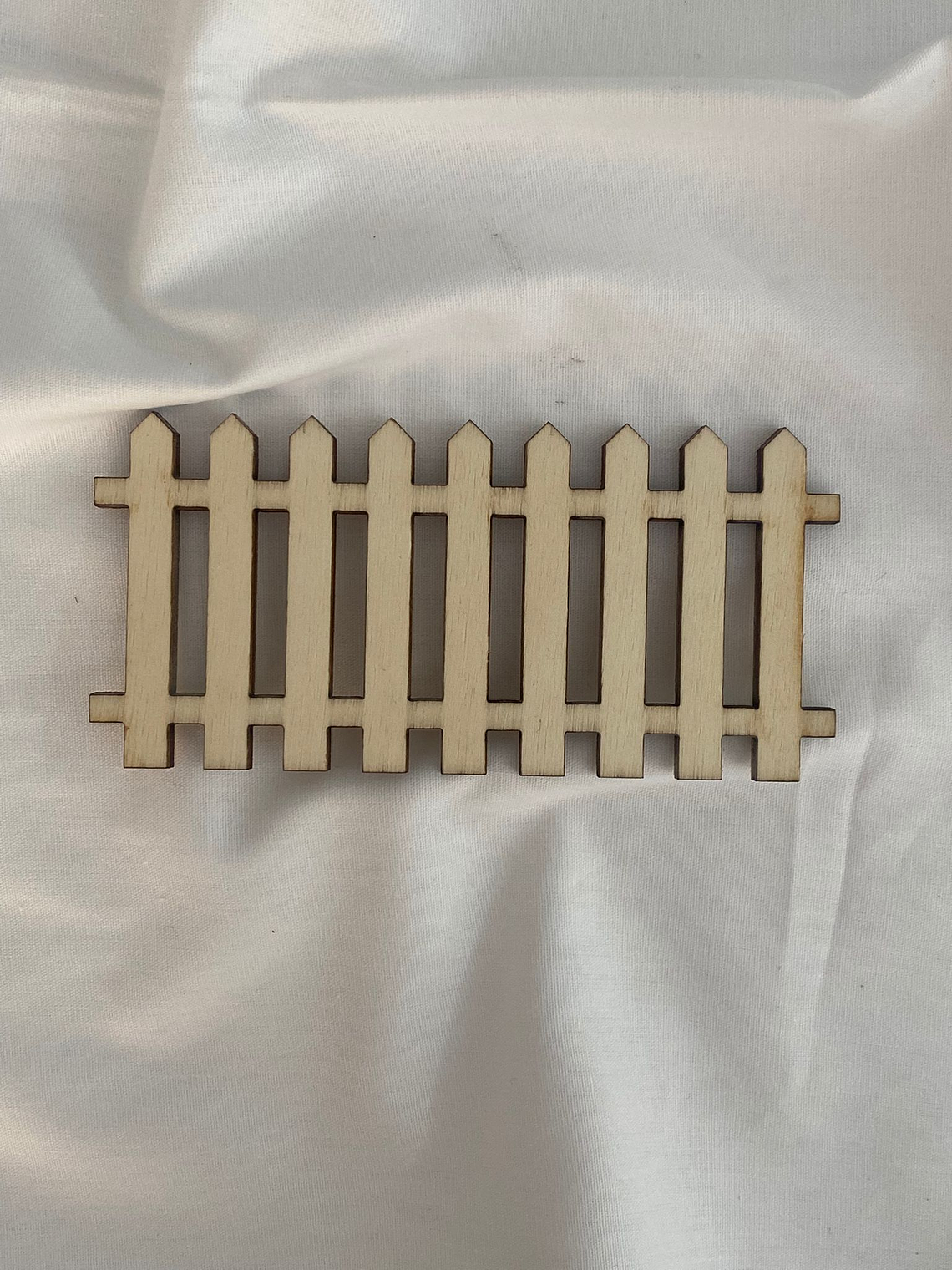 Cerca em choupo 11,5cm x 5,5 cm  1