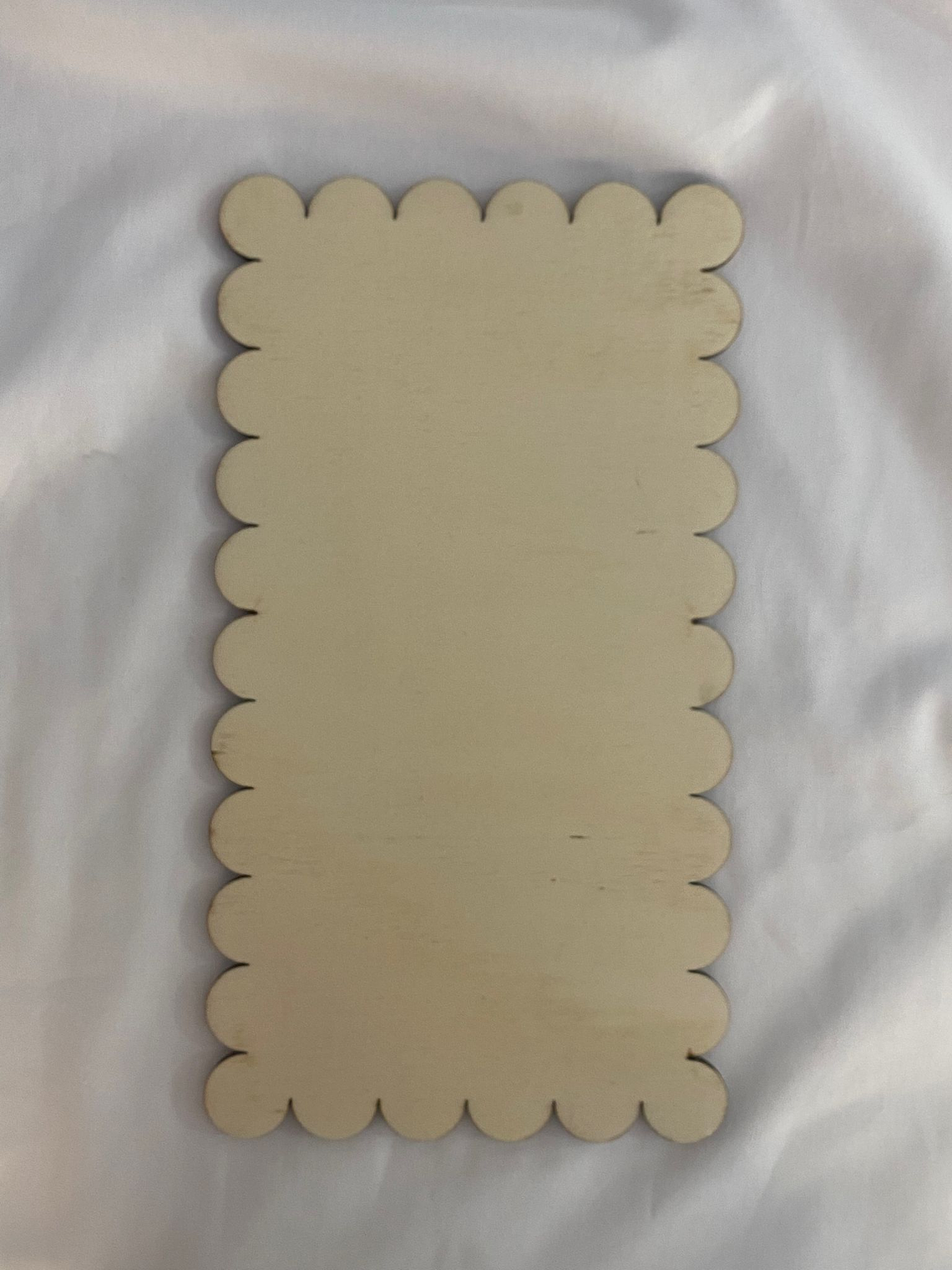 Plaquinha com ondinhas em choupo 25 cm x 13,50 cm 1