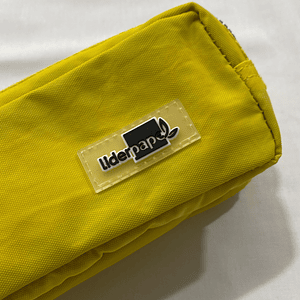 Estojo verde amarelado 