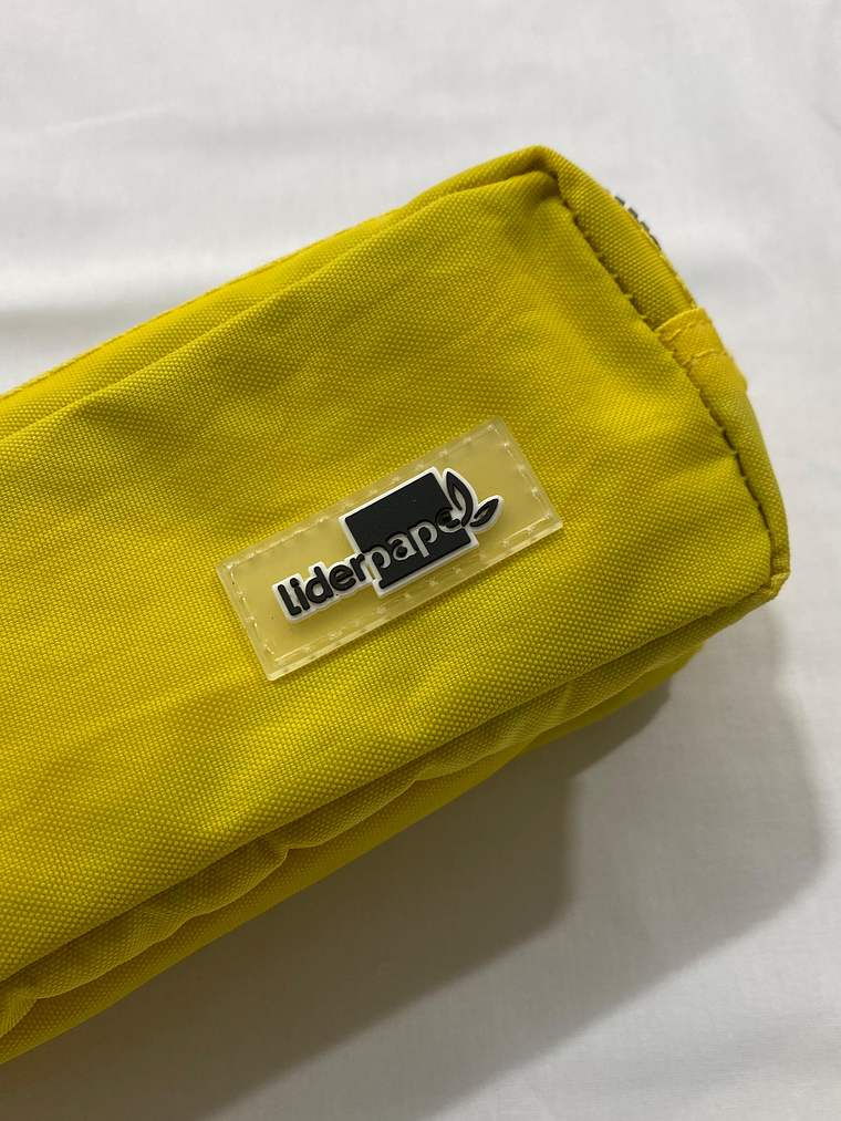 Estojo verde amarelado  2