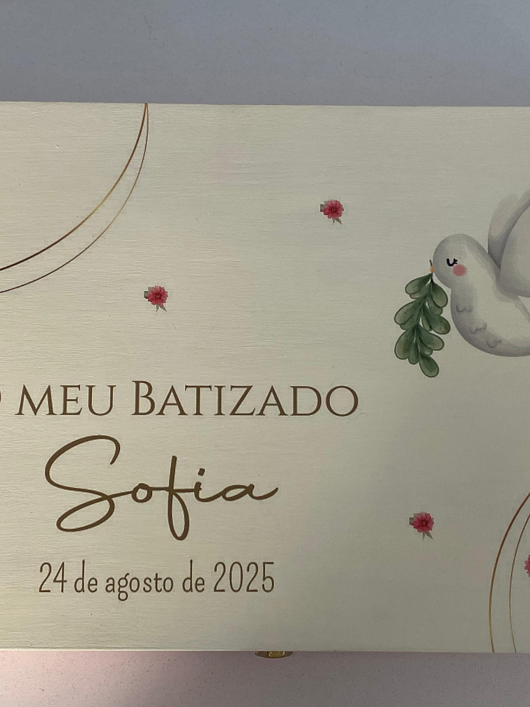 Caixa de batizado personalizada com pombinha 1