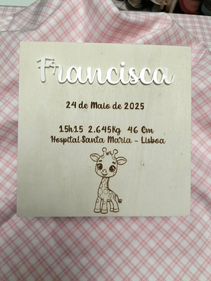 Caixa de lembranças com girafa 