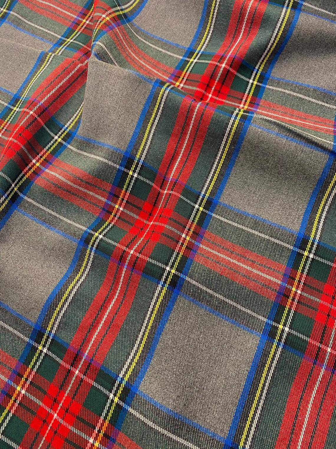 Tecido xadrez com fundo cinza  1