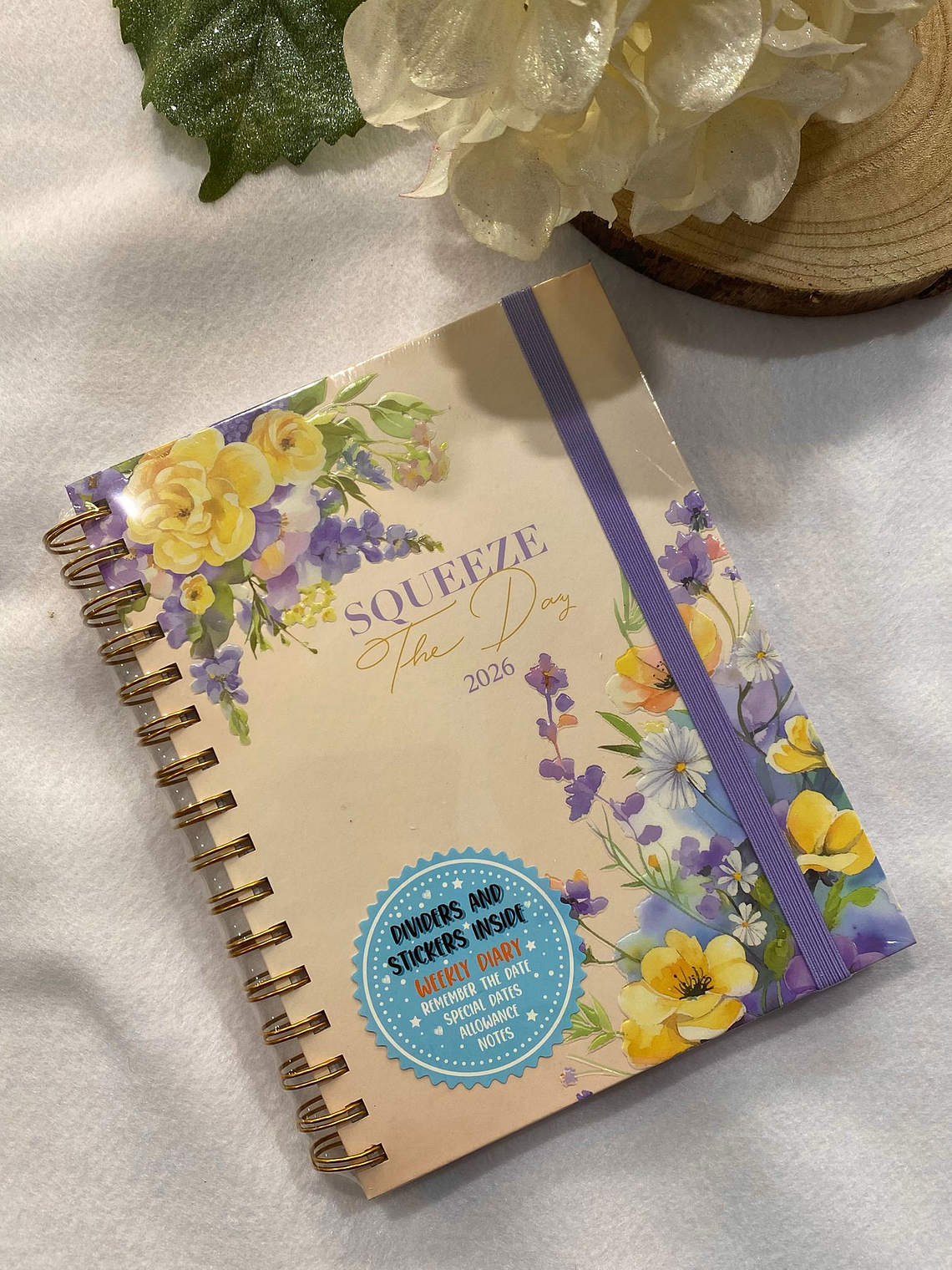Agenda com flores amarelas e roxas A5 1