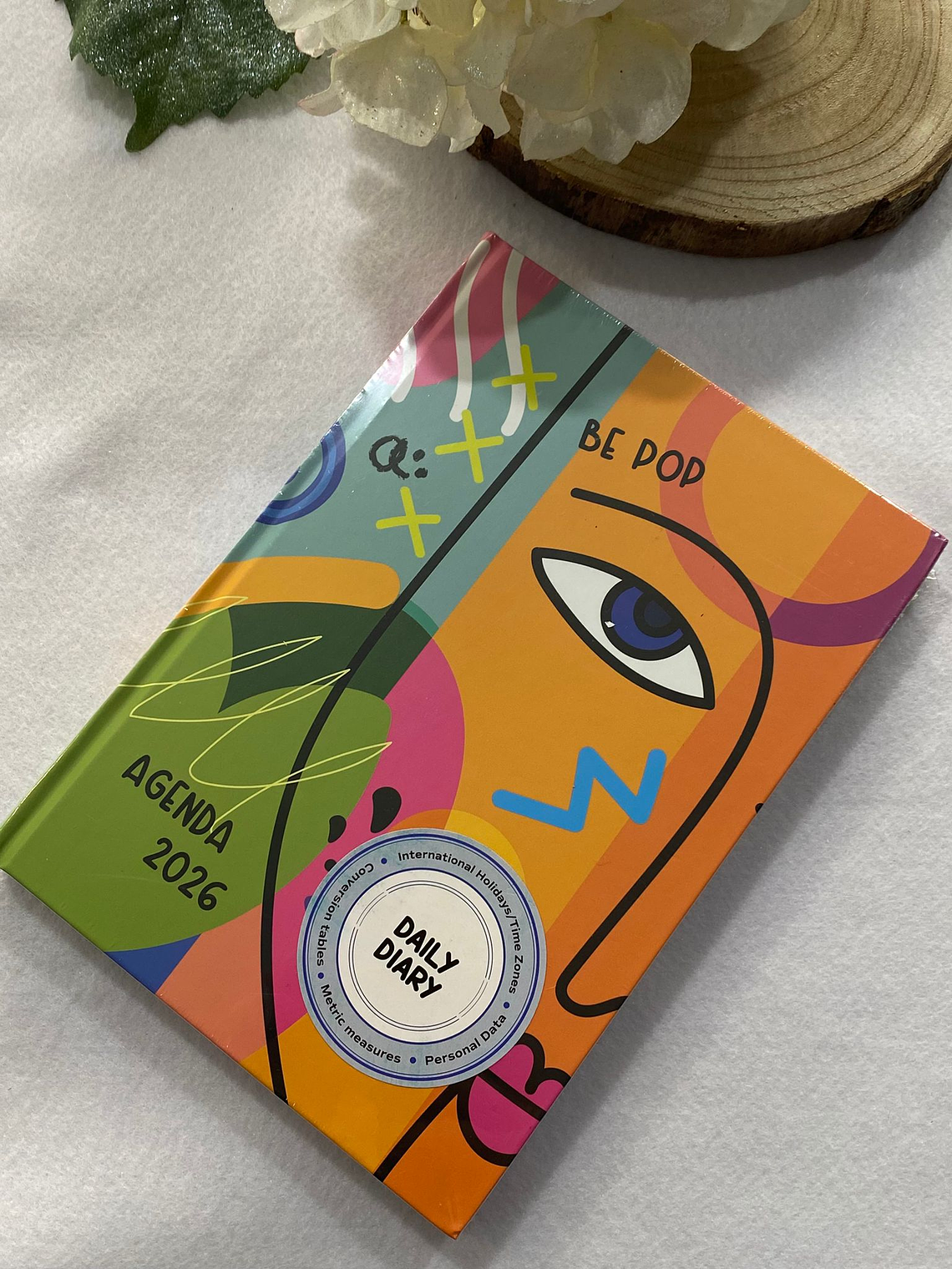 Agenda com rosto colorida 2026 1