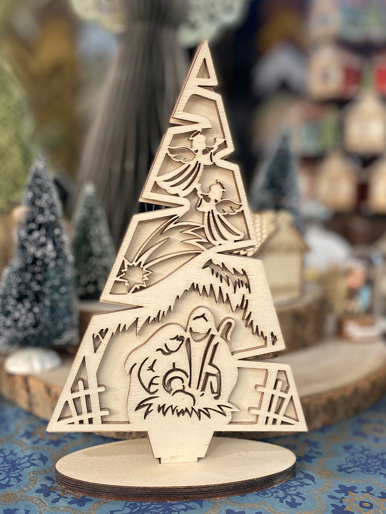 Árvore de natal com presépio  1