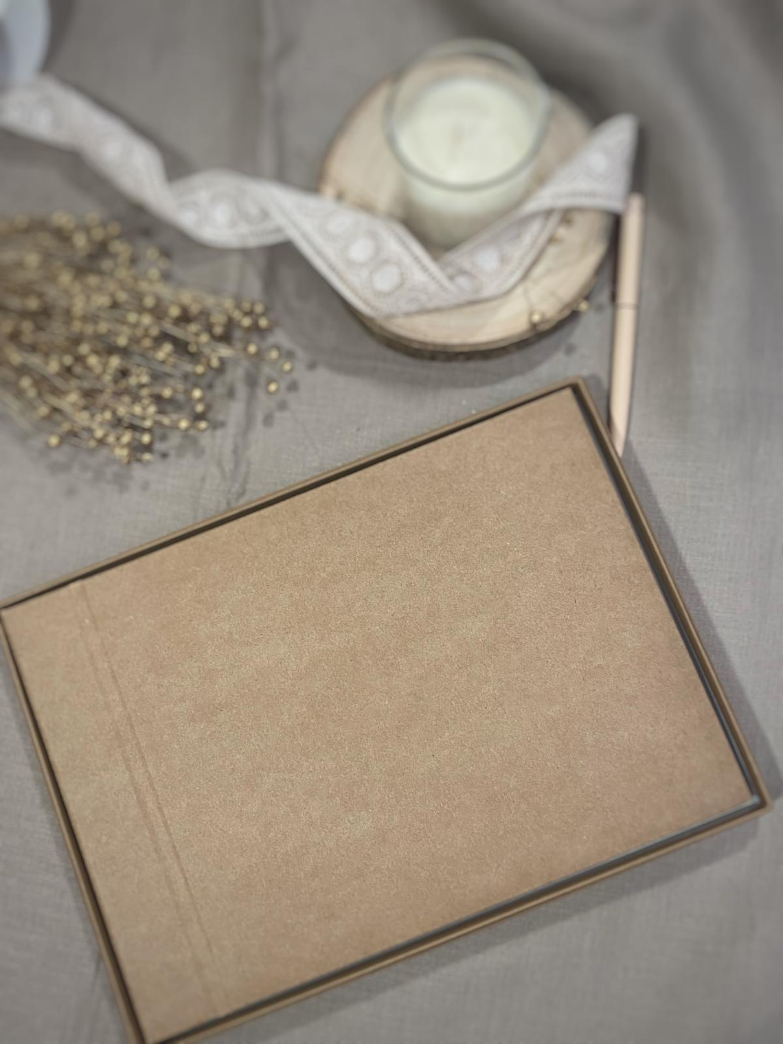 Livro de honra  castanho com acabamento brilhante A4 1