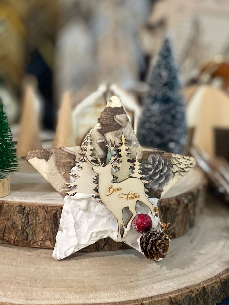 Estrela de Natal com rena e pinha 14 cm  1