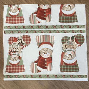 Painel com 9 botinas de Natal 