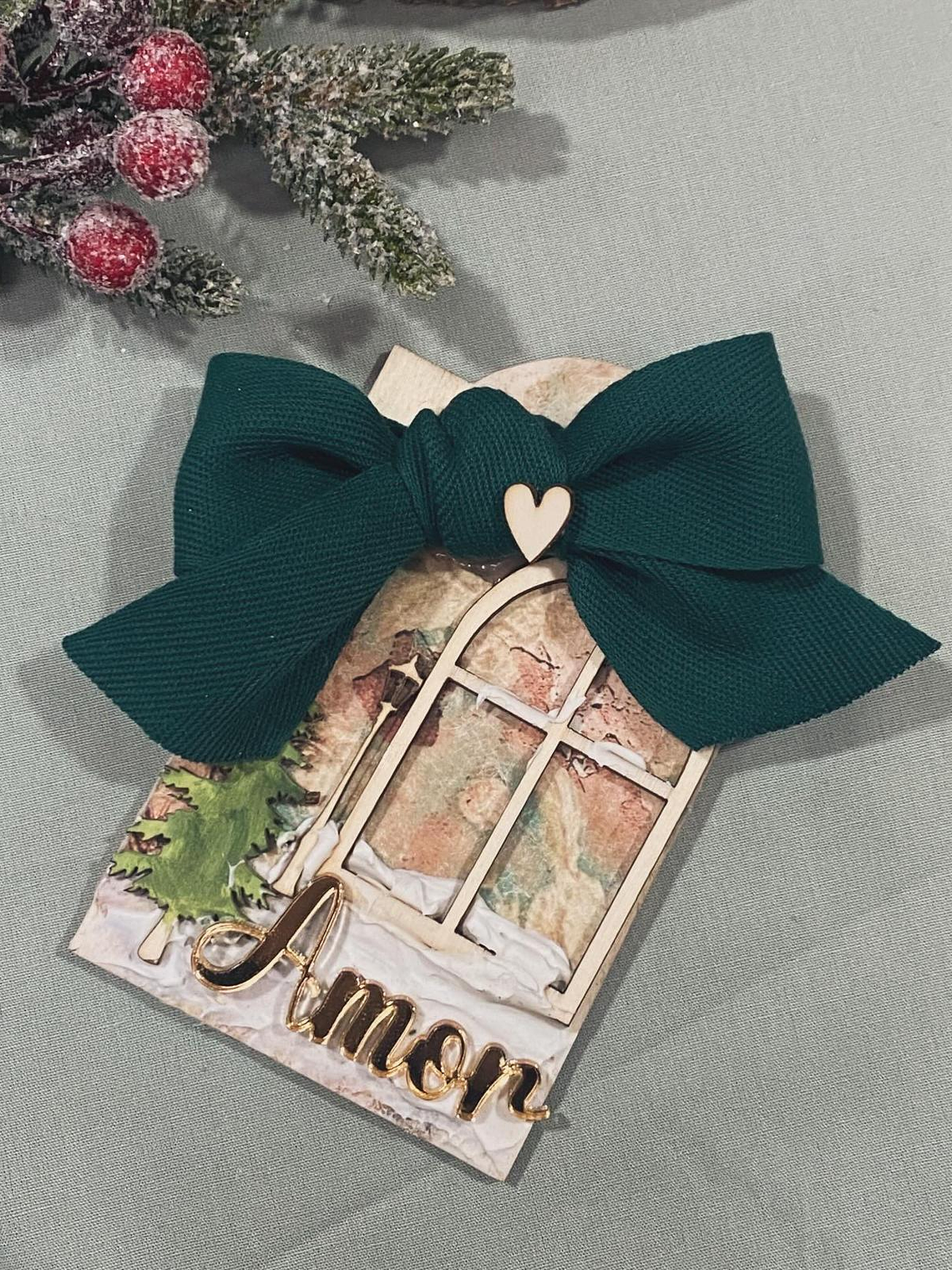 Plaquinha personalizada com lacinho verde escuro 1