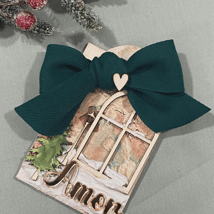 Plaquinha personalizada com lacinho verde escuro 1