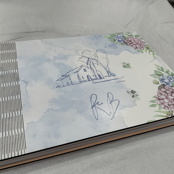 Album A4 personalizado em tons aguarela 1