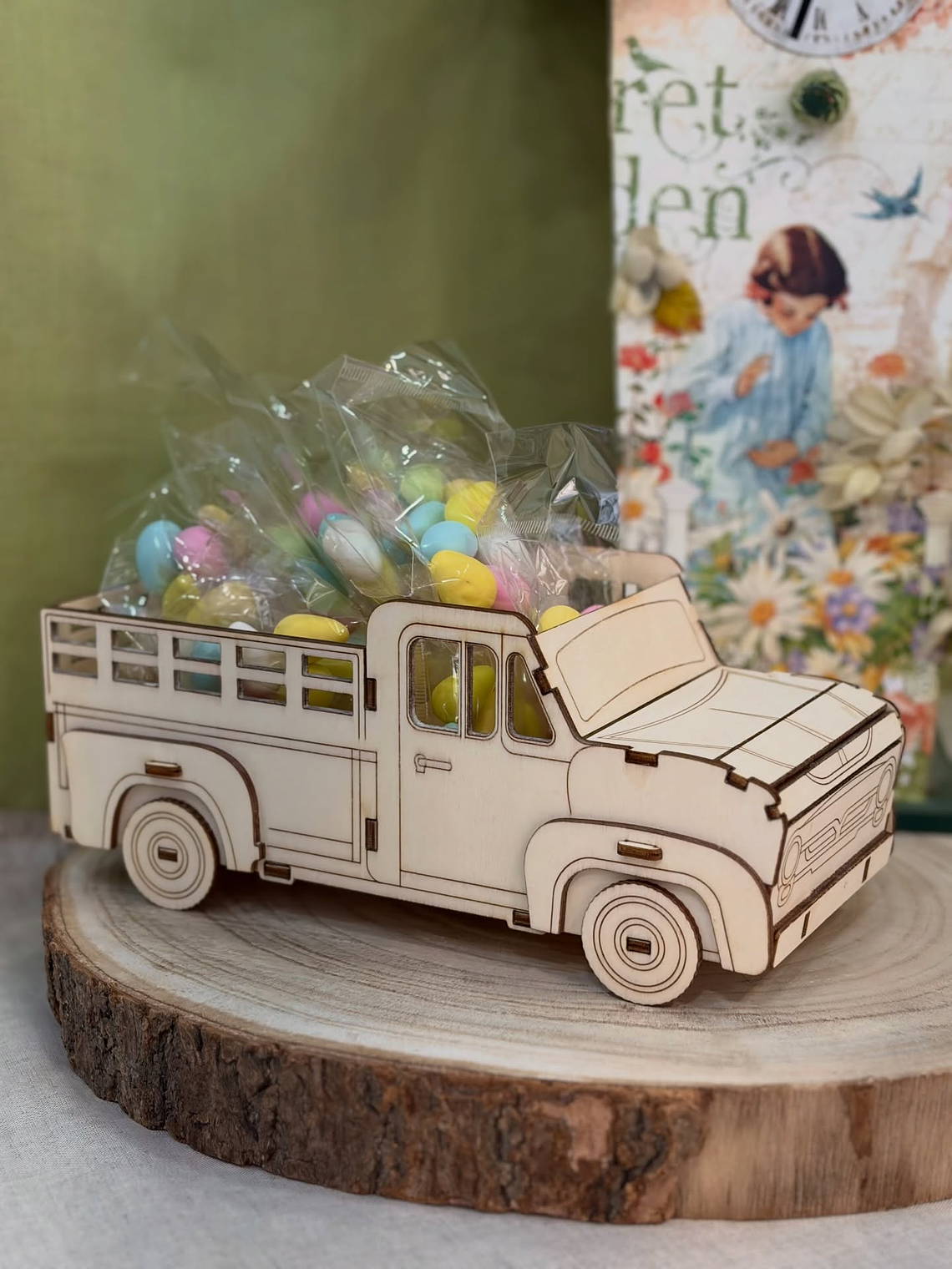 Carro personalizado em madeira 2