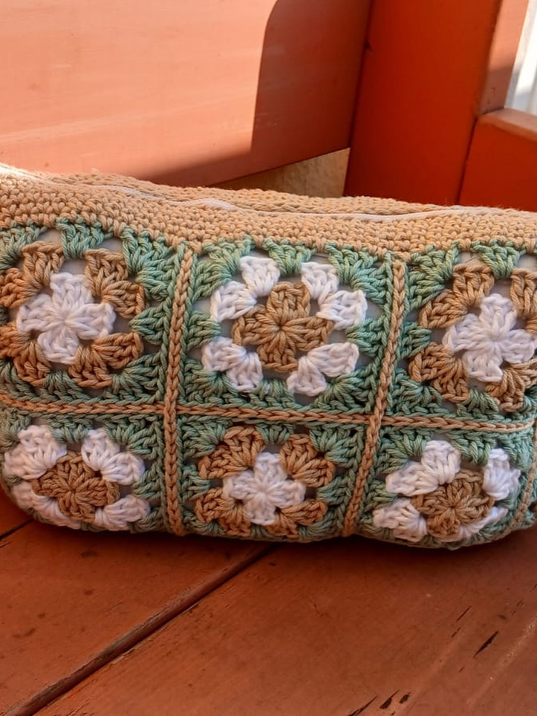 WORKSHOP CROCHÊ - BOLSA COM GRANNY SQUARES dia 11/04/2026 presencial 2