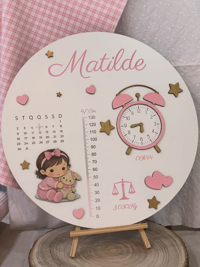 placa de Dados de nascimento com menina e boneco 50cm x 50cm 1