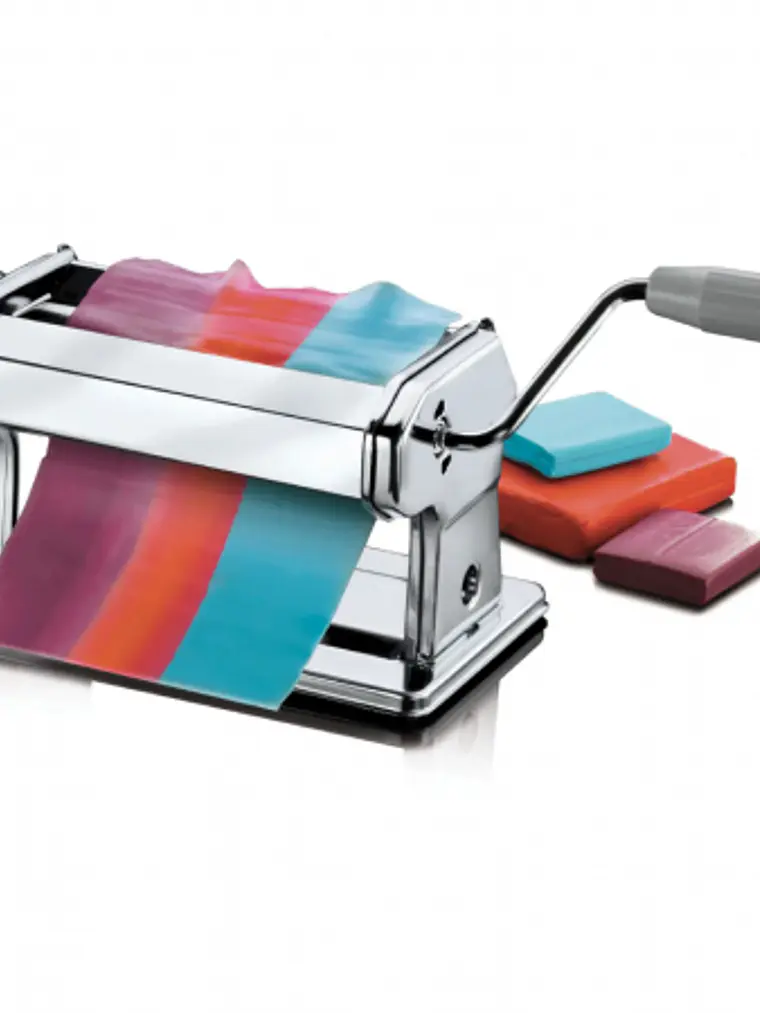 Máquina para Modelar Massa Cernit 1