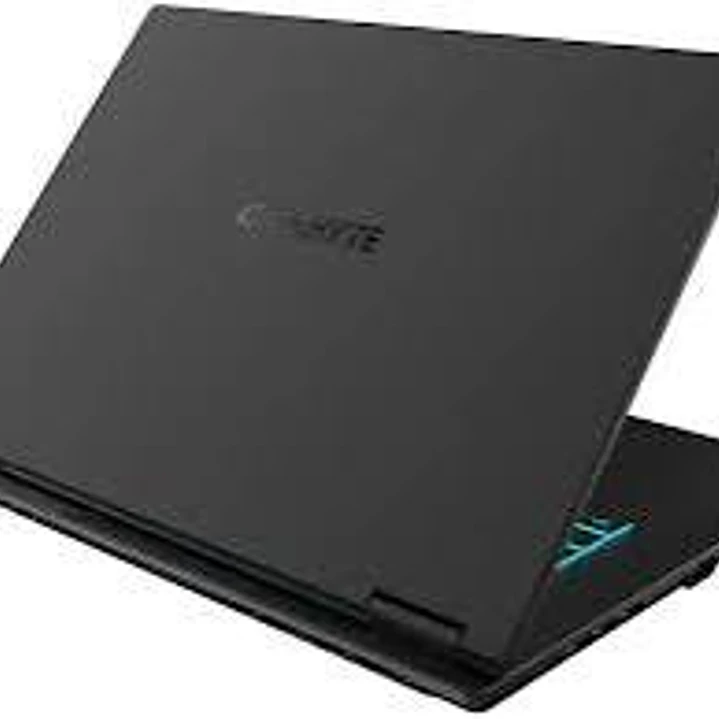 GIGABYTE A16 AMD RYZEN 7 260 16GB 1TB RTX 5060 3