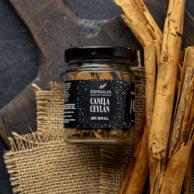 Canela Ceylan en Rama de la India