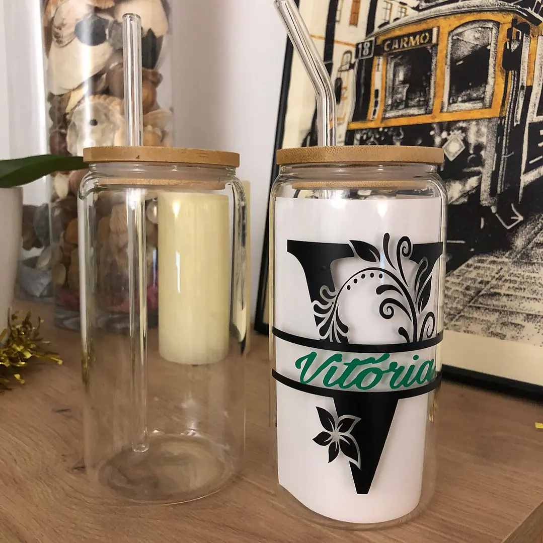 Copo com palhinha de vidro e tampa em bamboo personalizado 4