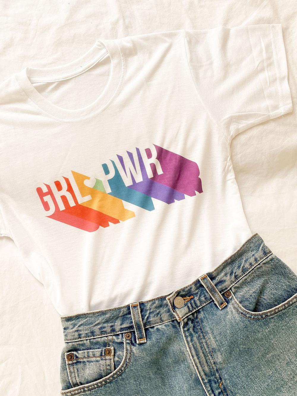 Polera GRL PWR Arcoiris 2