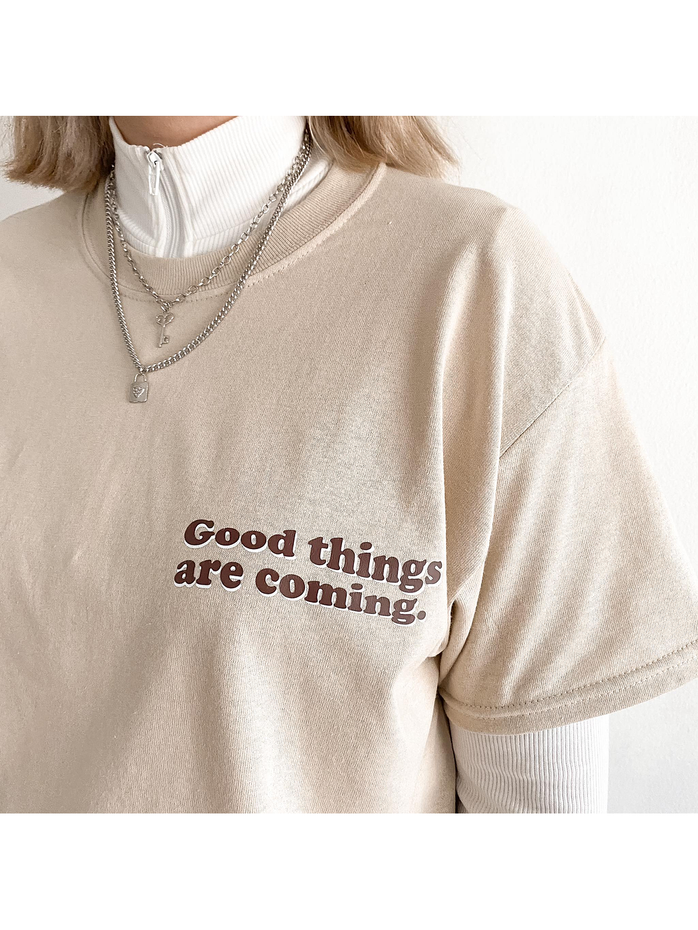 Polera Good things are coming 1