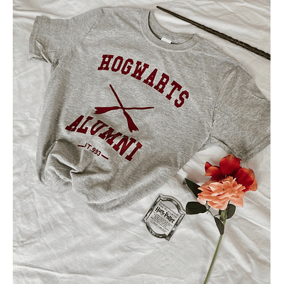 Polera Harry Potter / Hogwarts Alumni - GRIS