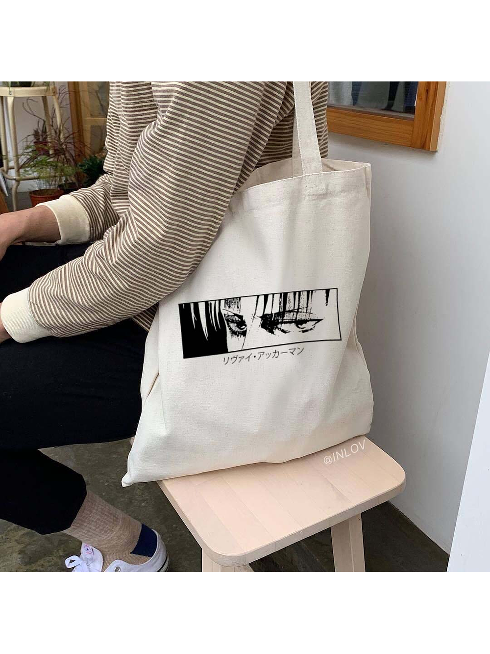 Totebag Attack on Titan /Levi ojos 1