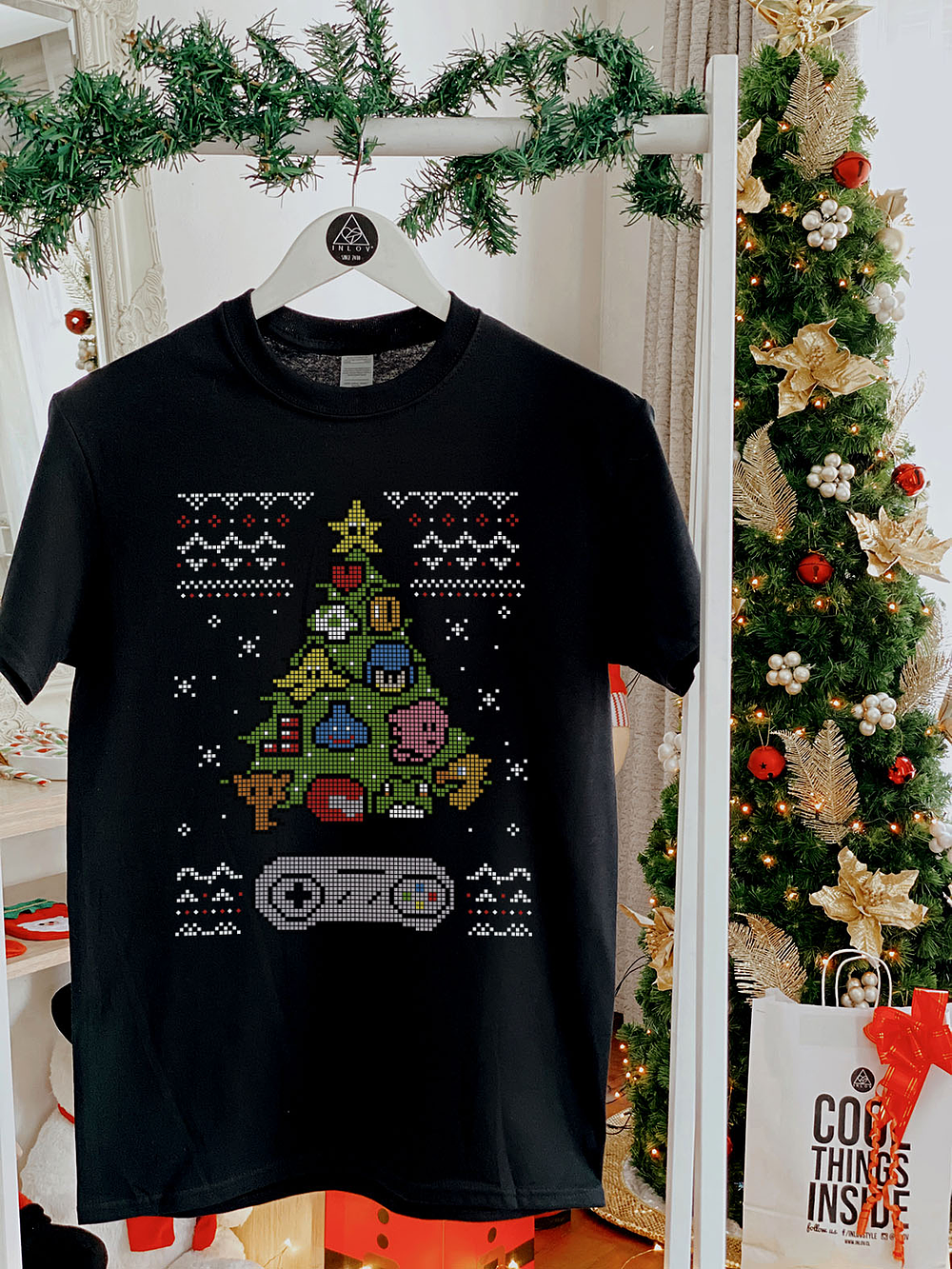 Polera Ugly Nintendo árbol 3