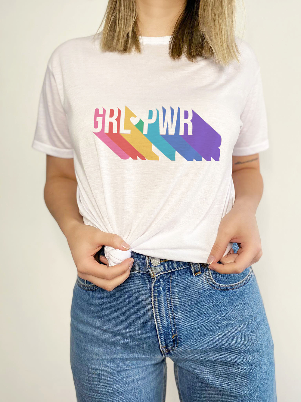 Polera GRL PWR Arcoiris 1