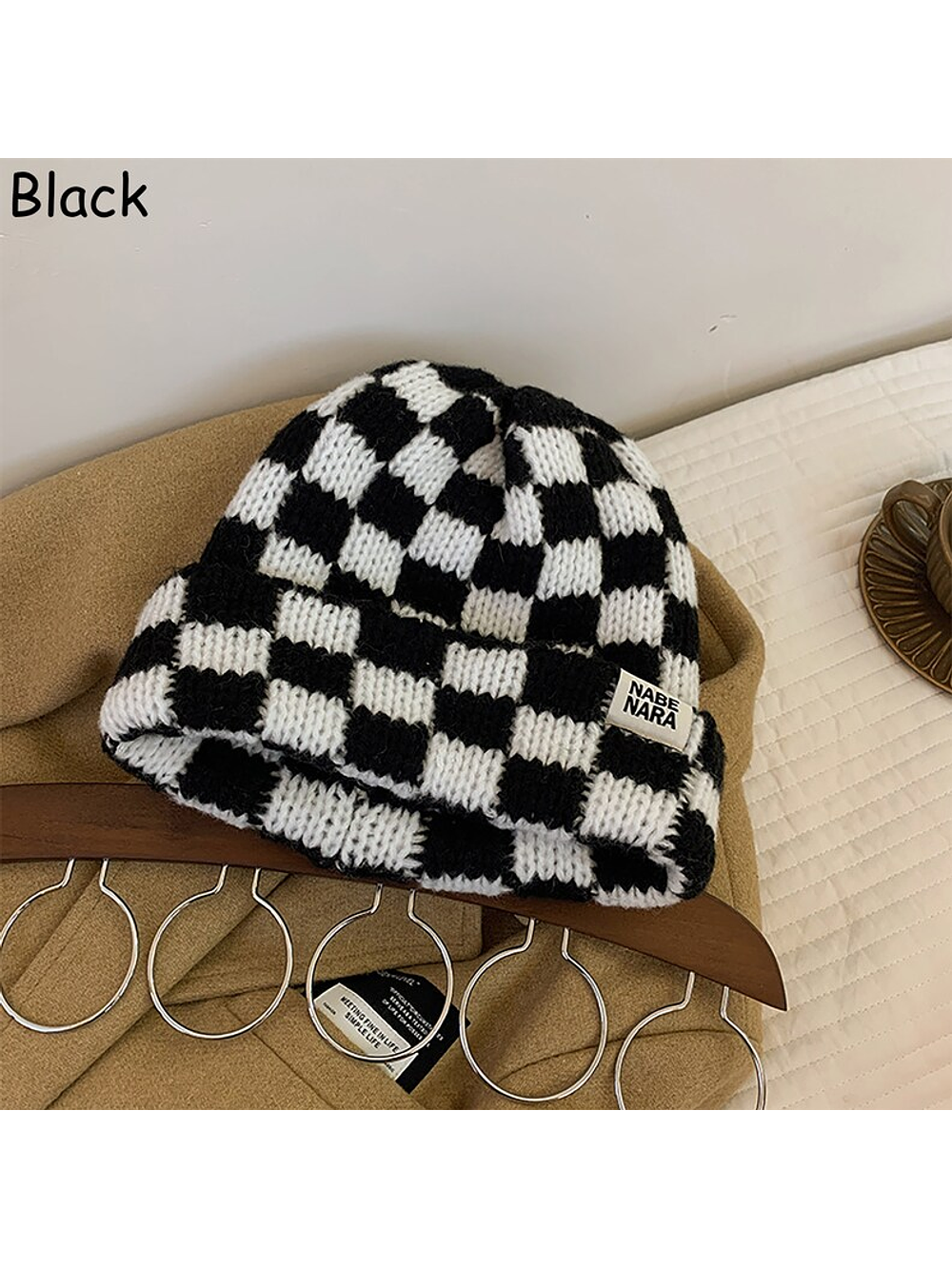 Beanie checkerboard