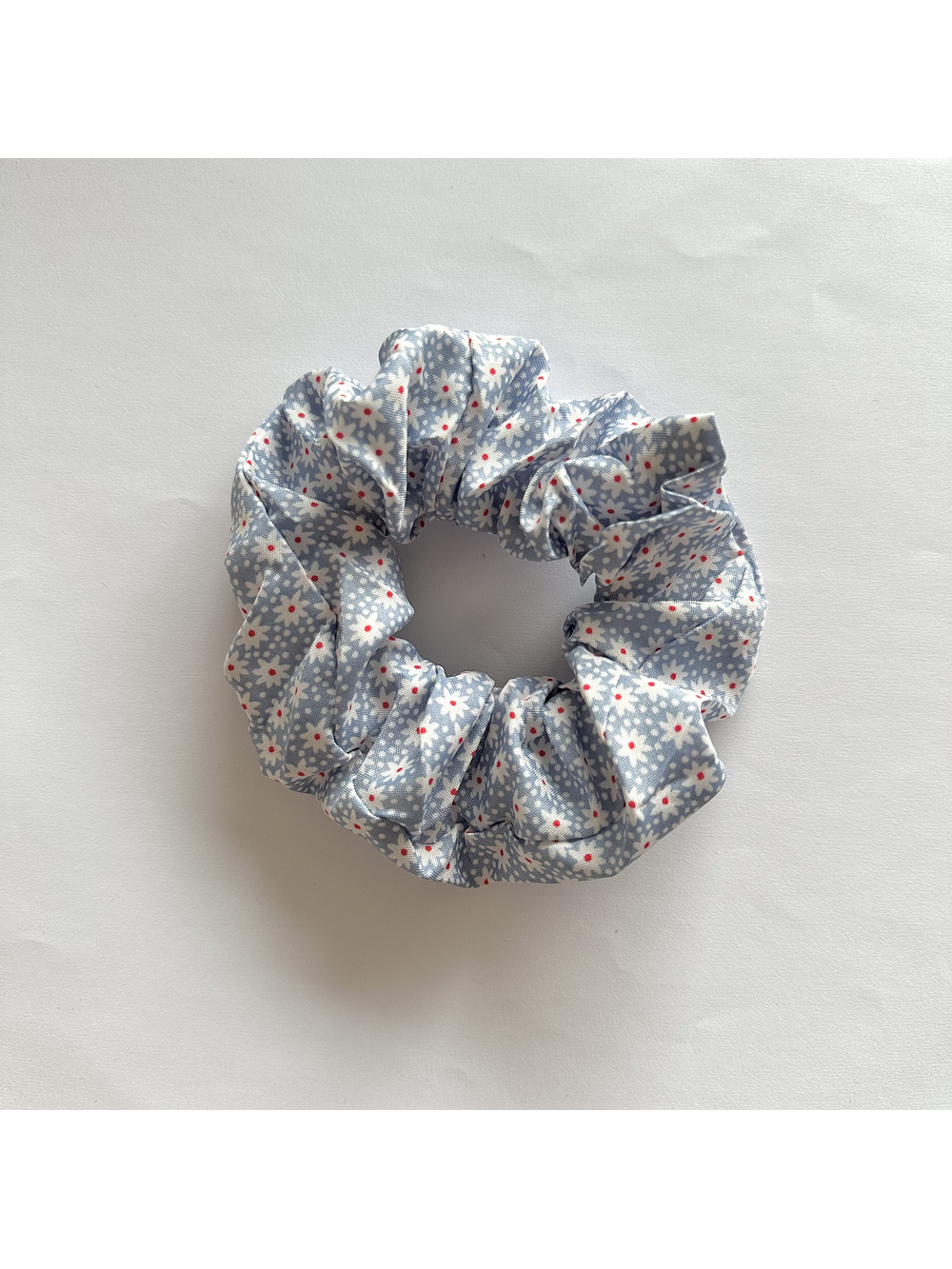 Scrunchie mediano celestes 5